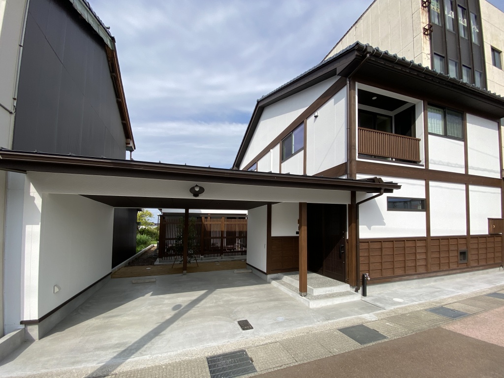 富山市八尾　Ｆ邸